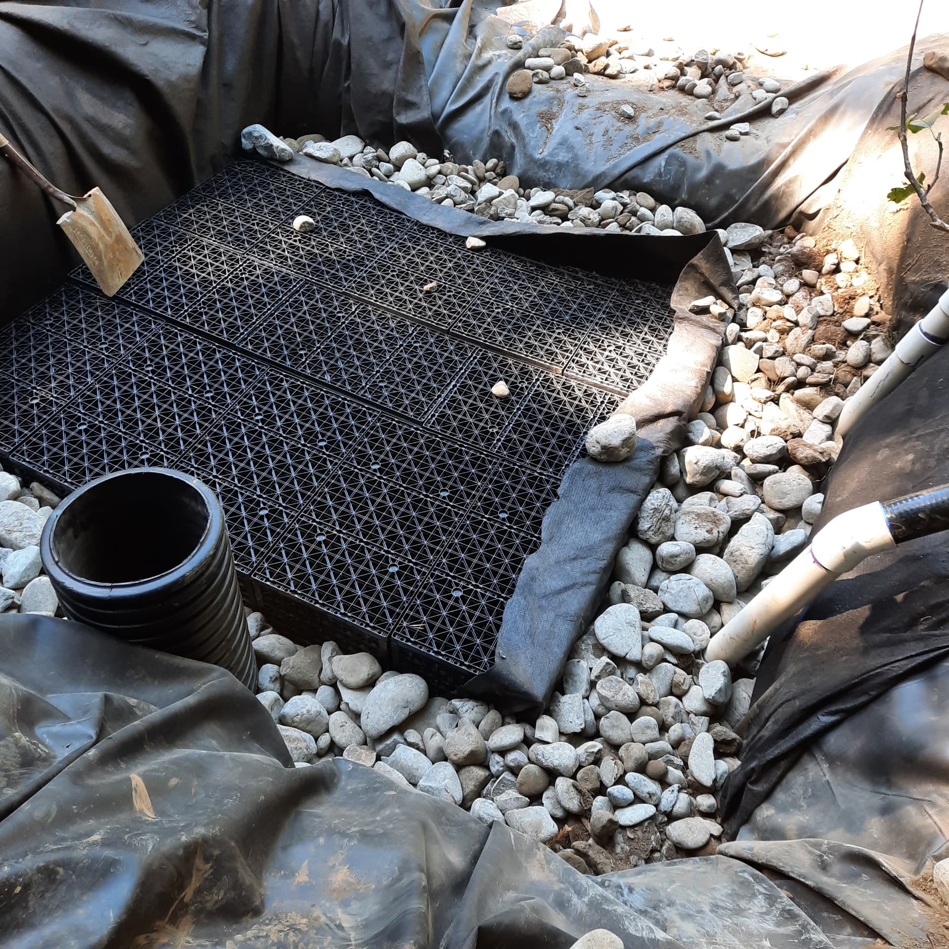 Filter reservoir and intake area under construction with matrix media blocks and washed stone